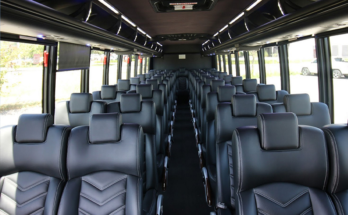 4 Key Factors People Should Consider When Choosing the Right Charter Bus Rental Atlanta Company