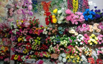 How to Shop At Flower Shops