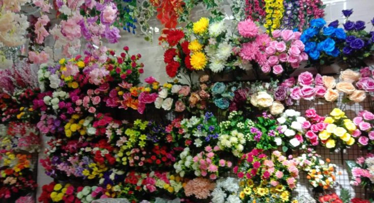 How to Shop At Flower Shops